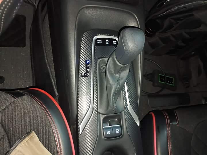 Фото 14 - Toyota Corolla