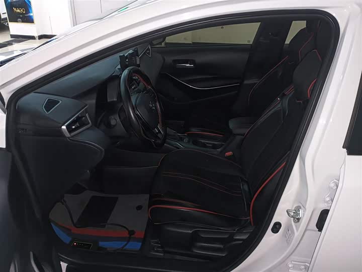 Фото 15 - Toyota Corolla