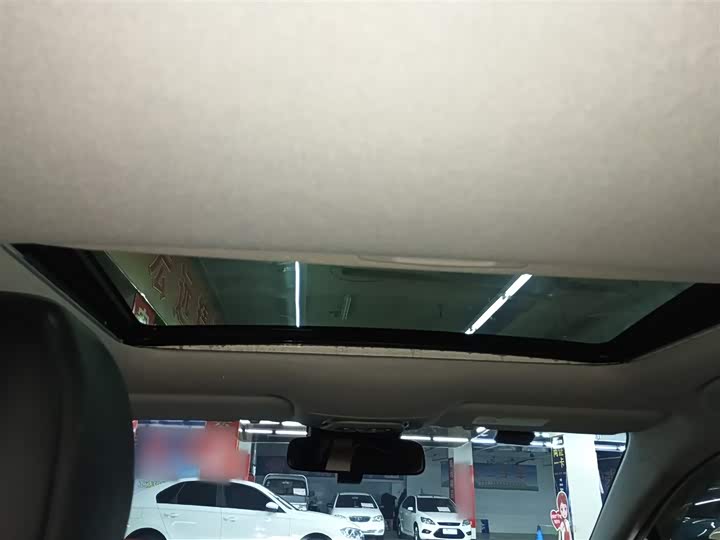 Фото 18 - Toyota Corolla