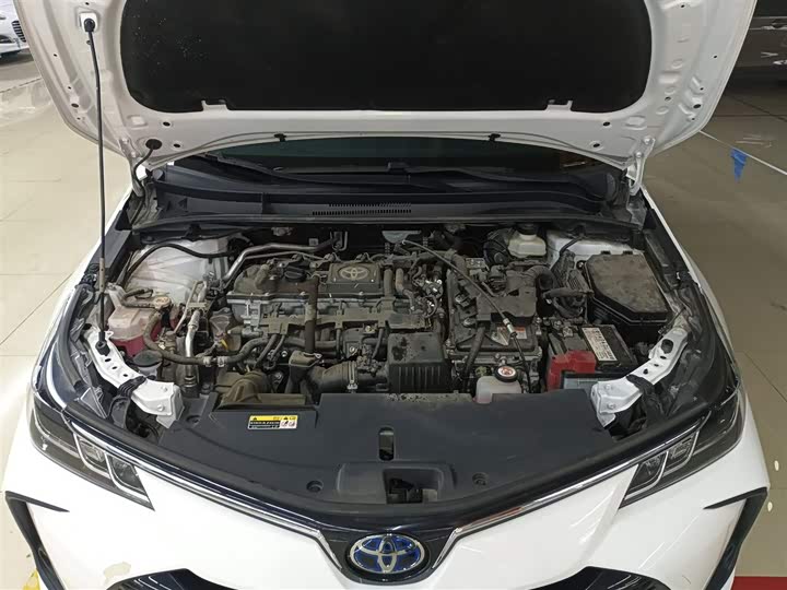 Фото 20 - Toyota Corolla