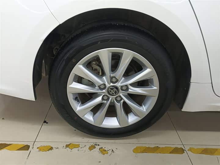 Фото 26 - Toyota Corolla