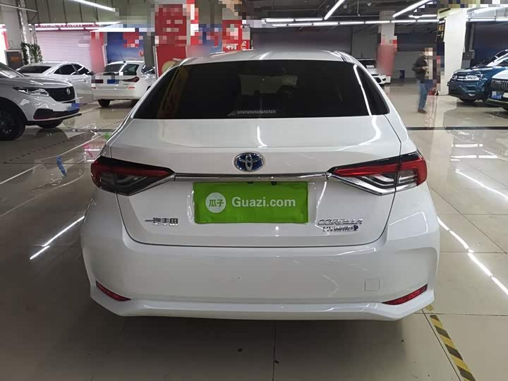 Фото 6 - Toyota Corolla