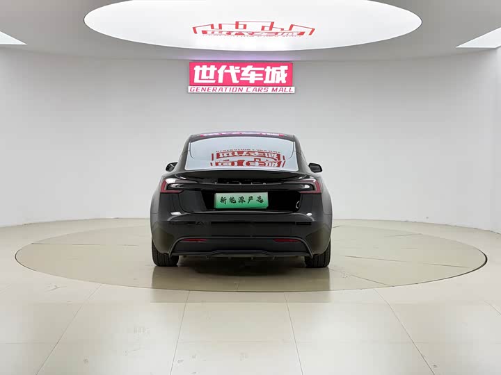 Фото 5 - Tesla Model 3