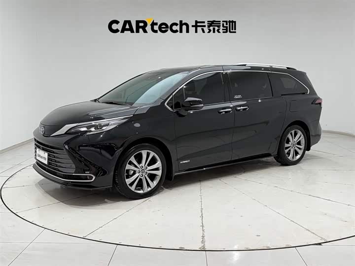 Фото 1 - Toyota Sienna