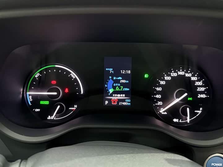 Фото 23 - Toyota Sienna