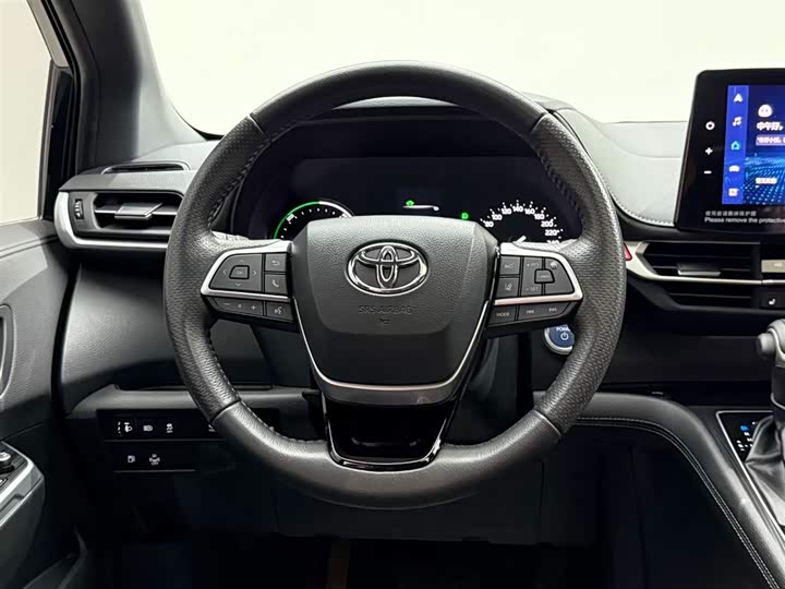 Фото 26 - Toyota Sienna