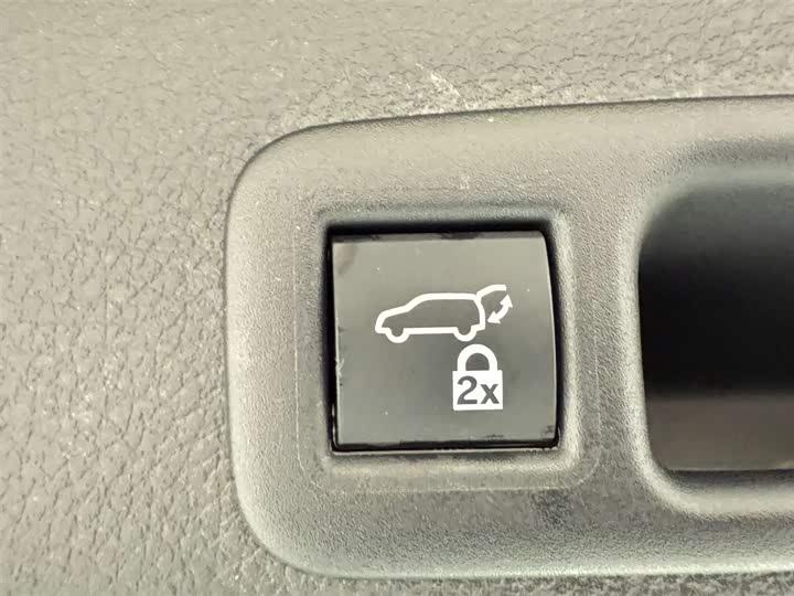 Фото 27 - Toyota Sienna