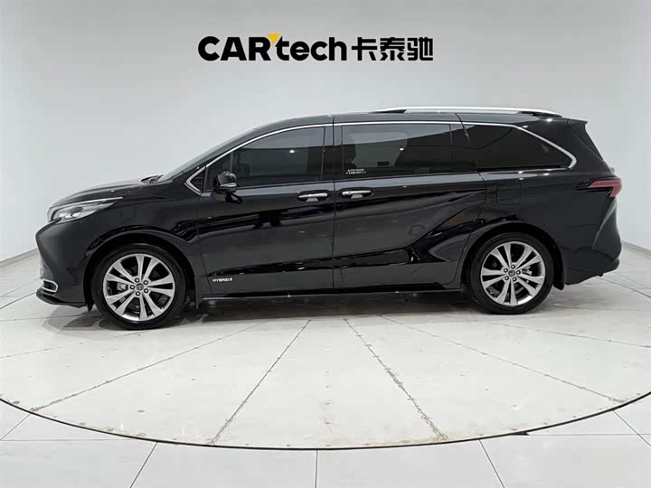 Фото 6 - Toyota Sienna