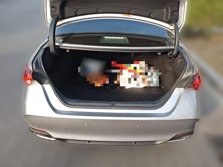 Фото 10 - Toyota Avalon