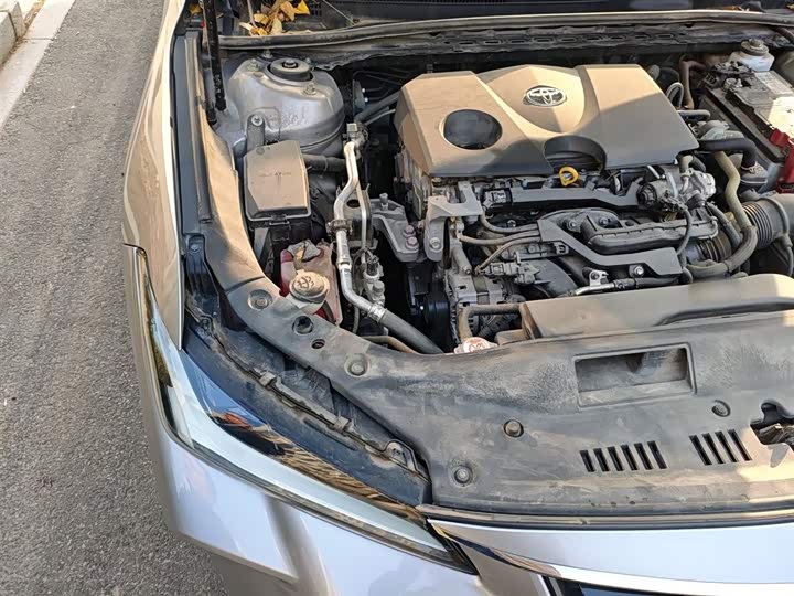 Фото 21 - Toyota Avalon