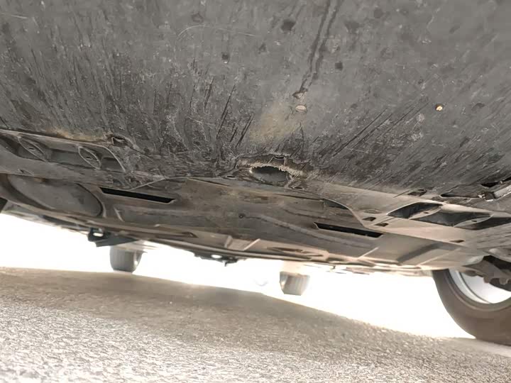 Фото 23 - Toyota Avalon