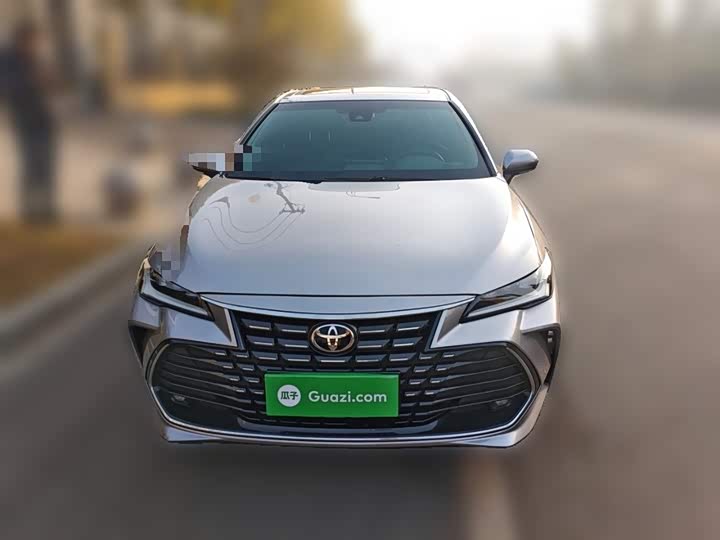 Фото 24 - Toyota Avalon