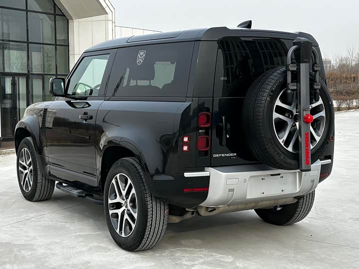 Фото 8 - Land Rover Defender