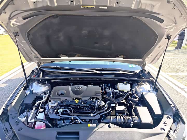 Фото 11 - Toyota Avalon