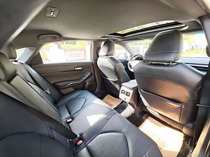 Фото 20 - Toyota Avalon