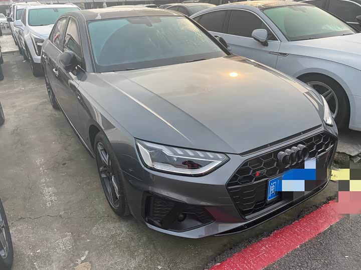 Фото 3 - Audi A4L