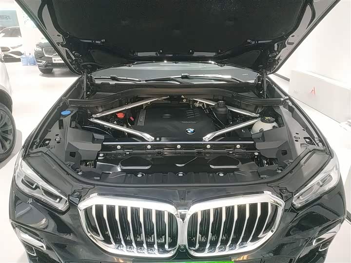 Фото 20 - BMW X5