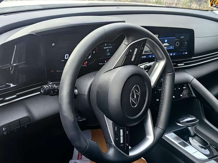 Фото 14 - Volkswagen Sagitar L