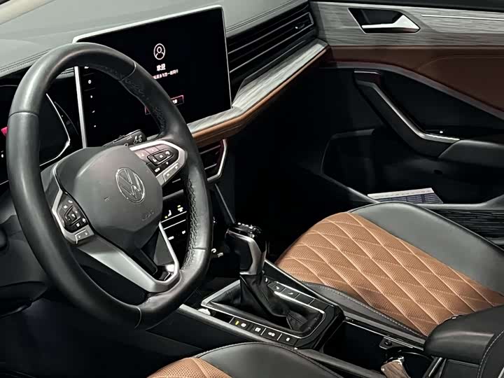 Фото 9 - Volkswagen Sagitar L