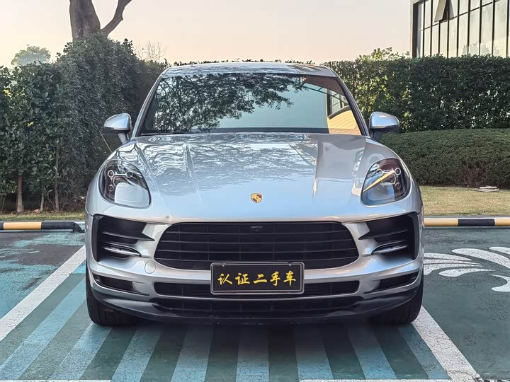 Фото 2 - Porsche Macan