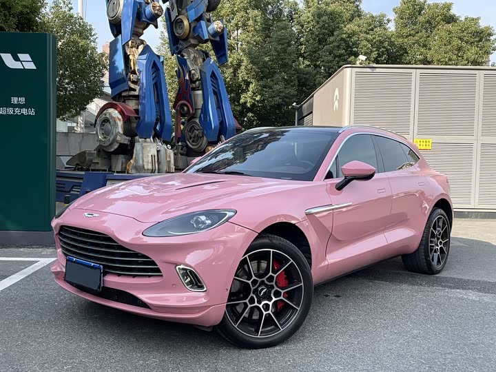 Фото 1 - Aston Martin DBX