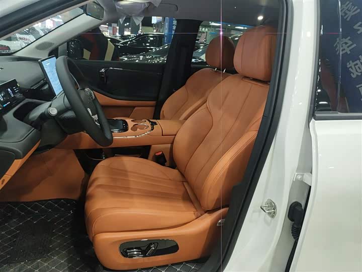 Фото 15 - GAC Aion V