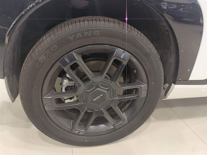 Фото 26 - GAC Aion V