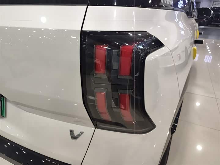 Фото 8 - GAC Aion V