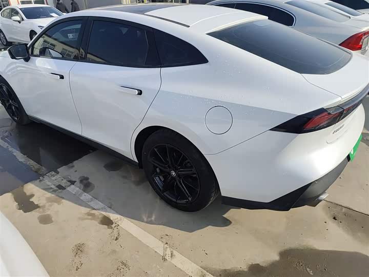 Фото 5 - Changan UNI-V