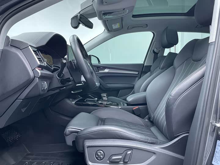 Фото 3 - Audi Q5L