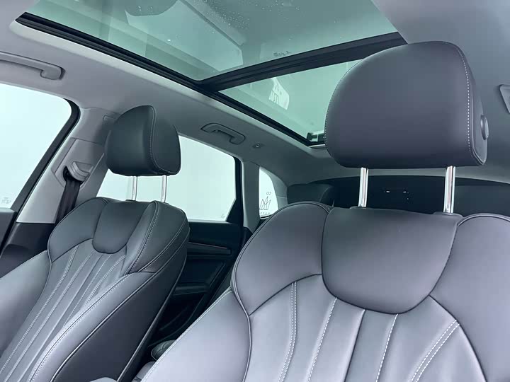 Фото 5 - Audi Q5L