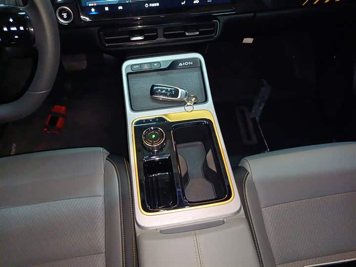 Фото 14 - GAC Aion Y