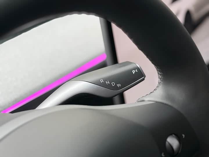 Фото 8 - Tesla Model Y