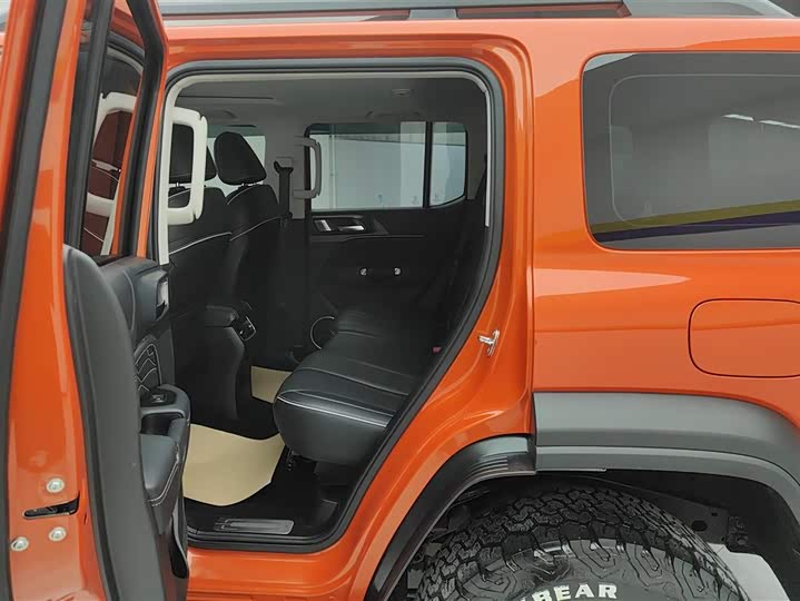 Фото 11 - Tank 300