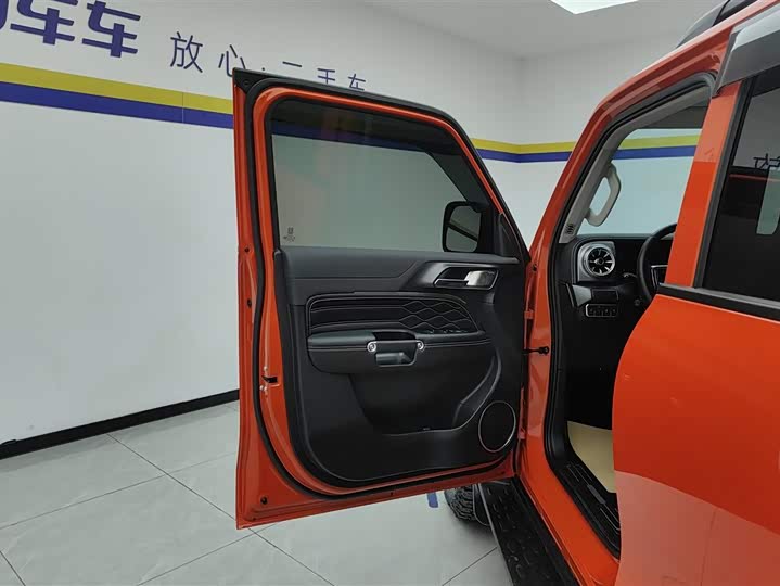 Фото 7 - Tank 300