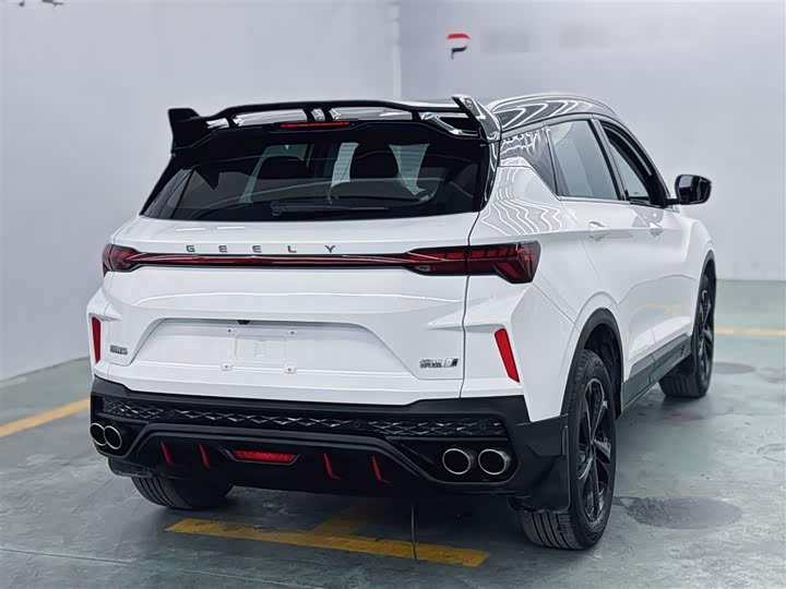 Фото 10 - Geely Coolray