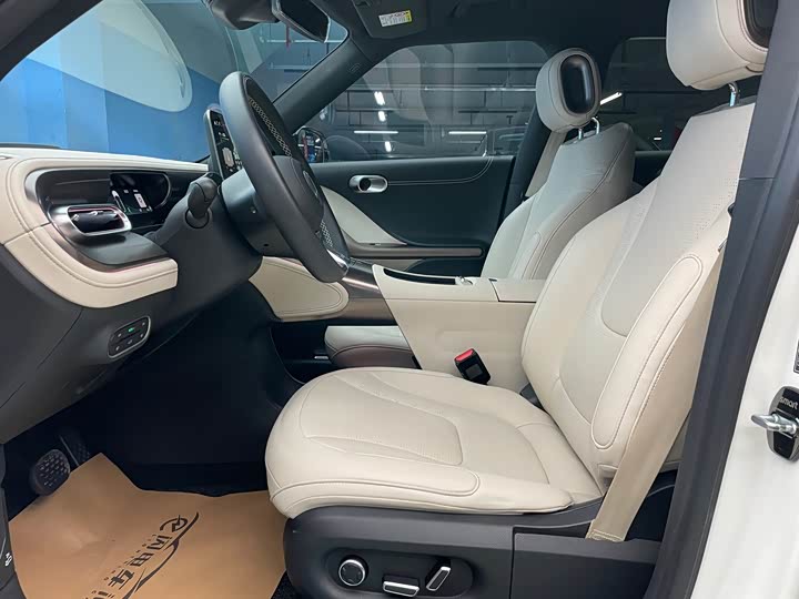 Фото 10 - Smart #1