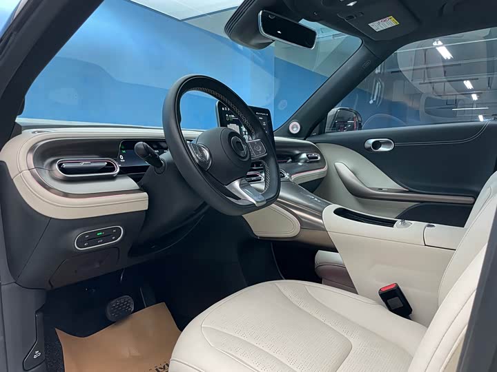 Фото 11 - Smart #1