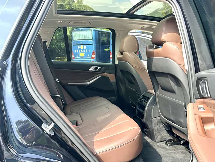 Фото 20 - BMW X5