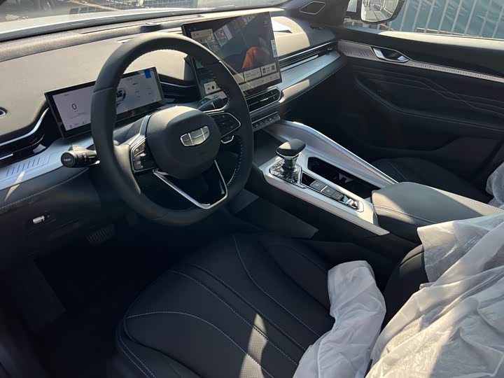 Photo 12 - Geely Preface