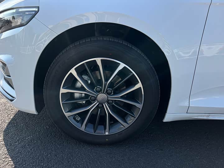 Photo 28 - Geely Preface