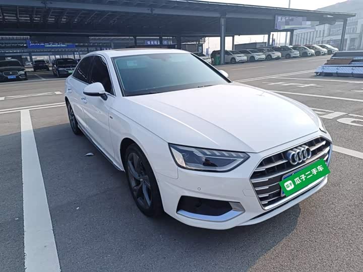 Фото 4 - Audi A4L