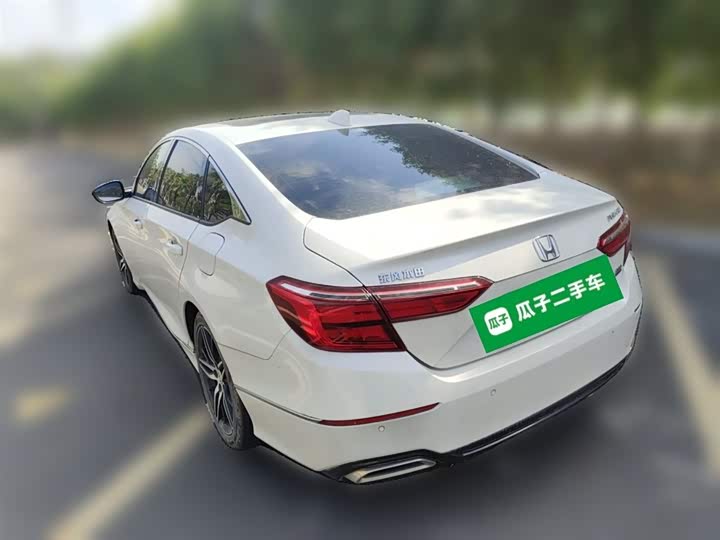 Фото 27 - Honda Inspire