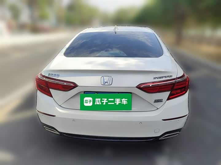 Фото 28 - Honda Inspire