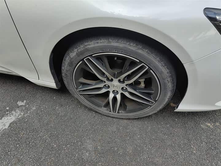 Фото 31 - Honda Inspire