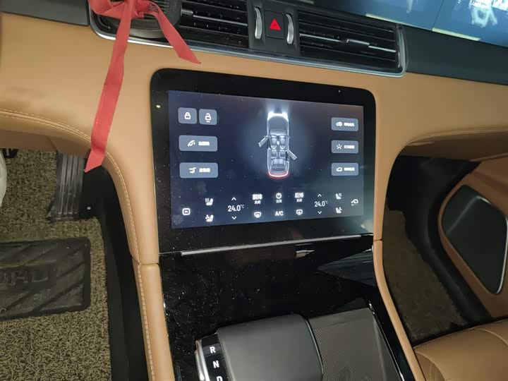 Фото 13 - LiXiang One