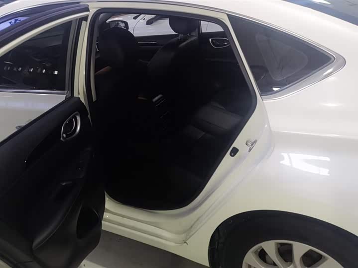 Фото 11 - Nissan Sylphy