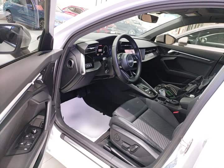 Фото 16 - Audi A3