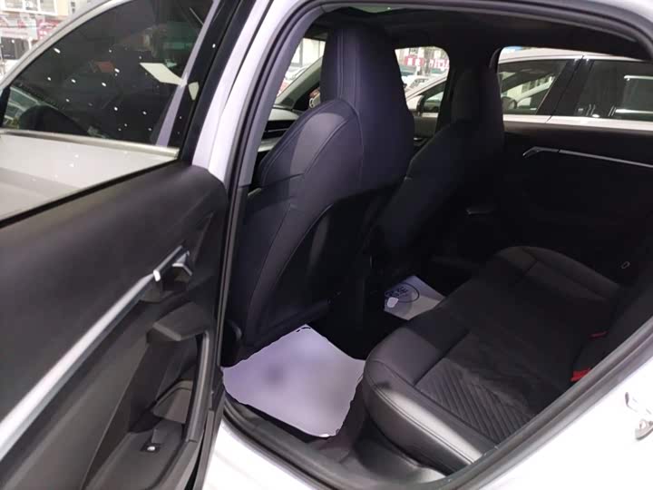 Фото 17 - Audi A3