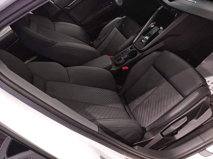 Фото 25 - Audi A3